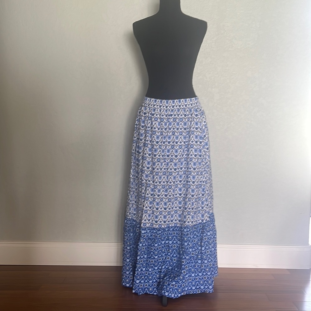 NWT Loft doily floral tiered maxi skirt, size M